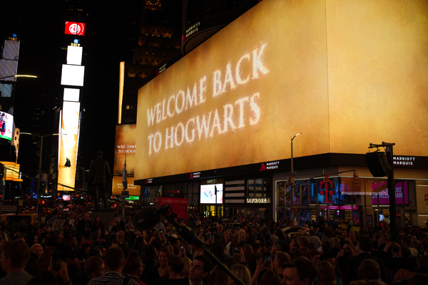 Photos/Video: HARRY POTTER AND THE CURSED CHILD Takes Over Times Square For All New Promo Image
