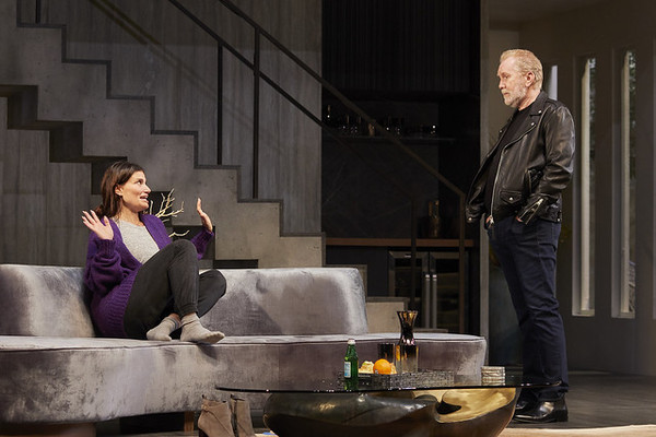 Photo Flash: Idina Menzel Stars In SKINTIGHT At Geffen Playhouse Image