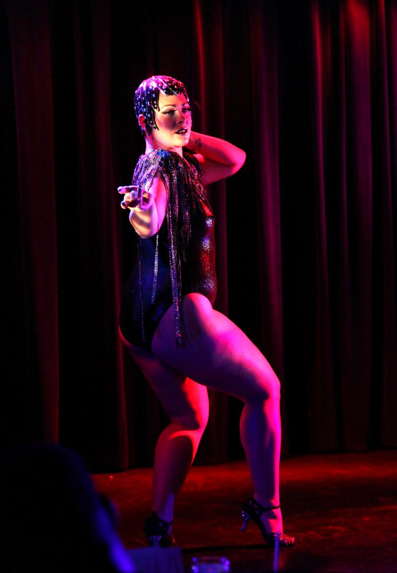 Review: HOUSE OF NOIRE Burlesque Sets The Laurie Beechman Theatre Ablaze 