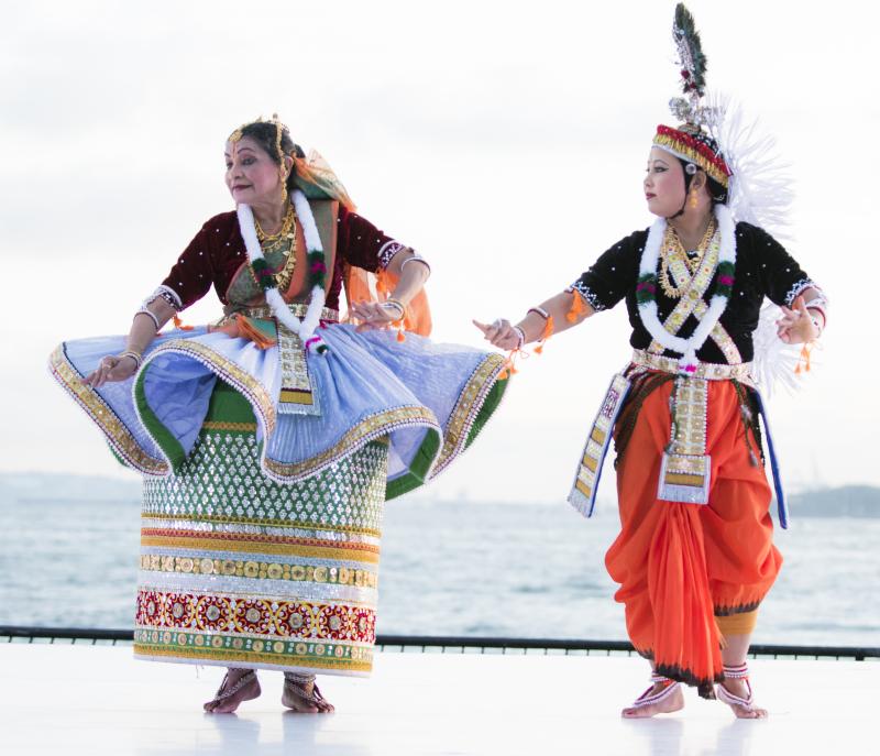 India's Independence Celebrates With Lady Liberty At Sunset For Battery Dance Festival Image