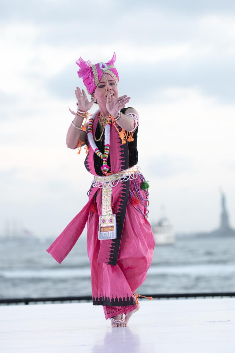 India's Independence Celebrates With Lady Liberty At Sunset For Battery Dance Festival Image