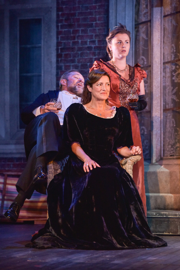 Photo Flash: Classic Spring Presents UK Tour Of A WOMAN OF NO IMPORTANCE Image