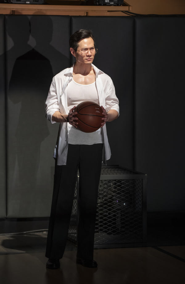Photo Flash: First Look at Steppenwolf's THE GREAT LEAP Image