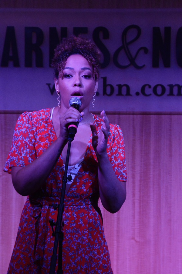 Photo Coverage: TOOTSIE Celebrates Cast Album Release at Barnes and Noble Image