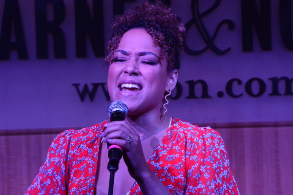 Photo Coverage: TOOTSIE Celebrates Cast Album Release at Barnes and Noble Image