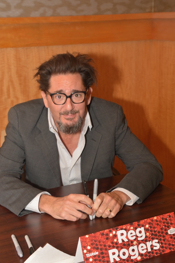 Photo Coverage: TOOTSIE Celebrates Cast Album Release at Barnes and Noble Image