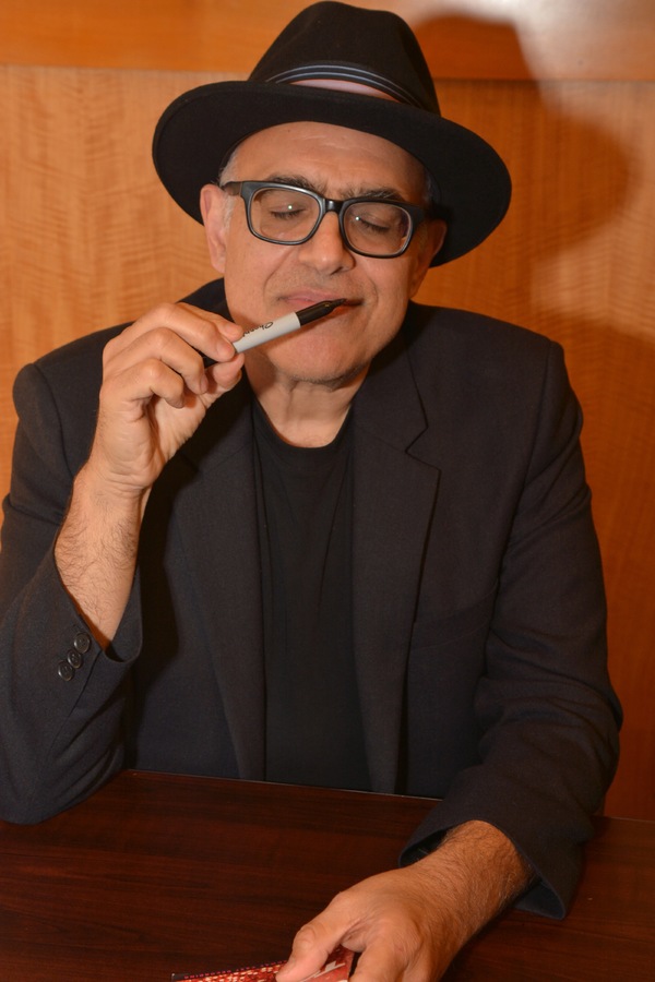 Photo Coverage: TOOTSIE Celebrates Cast Album Release at Barnes and Noble Image
