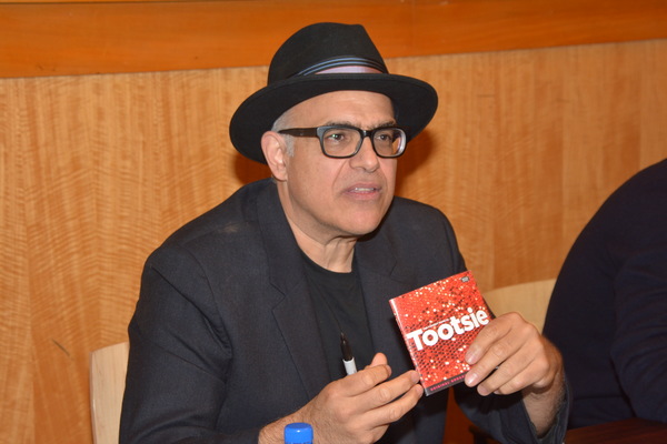 Photo Coverage: TOOTSIE Celebrates Cast Album Release at Barnes and Noble Image