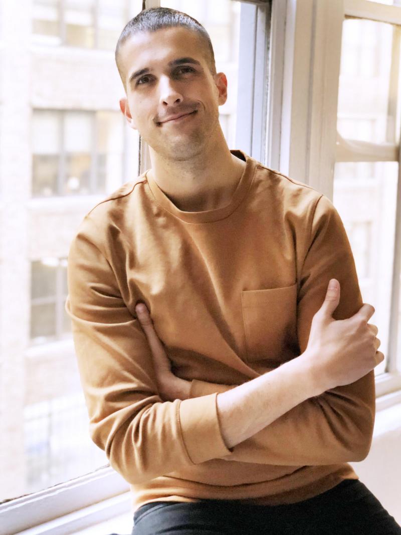 Design-Focused 'in 1: the podcast' Welcomes Emmy-Nominated Designer Jason Sherwood Image