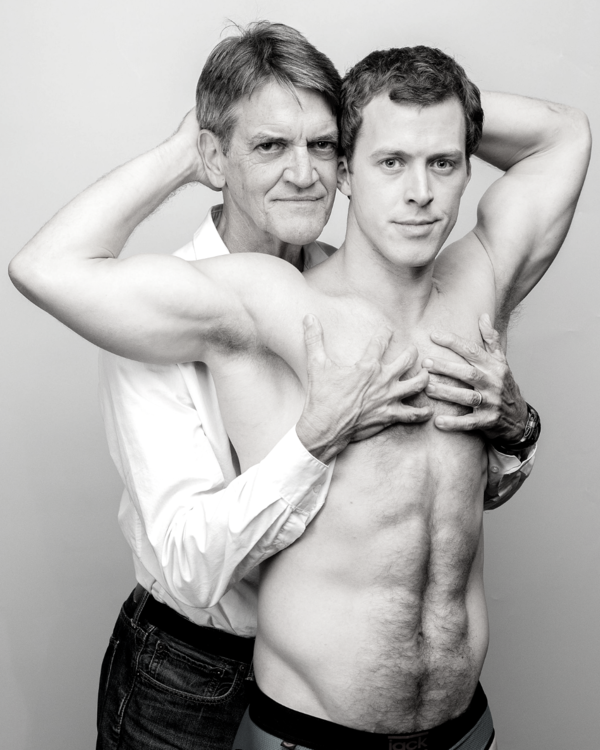 Photo Flash: Actor's Express Opens Season with SKINTIGHT Image