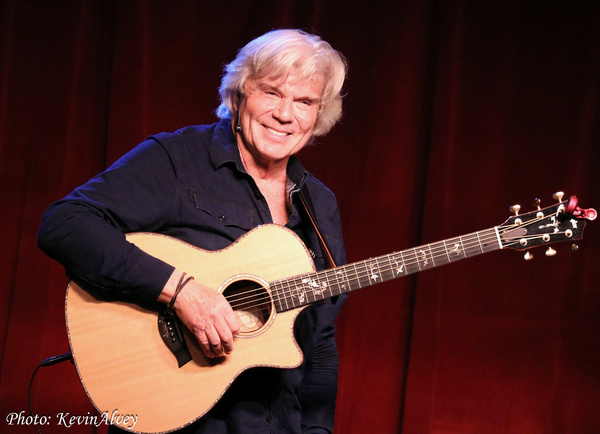 Photo Flash: John Davidson Returns To Birdland With TROUBADOR Image