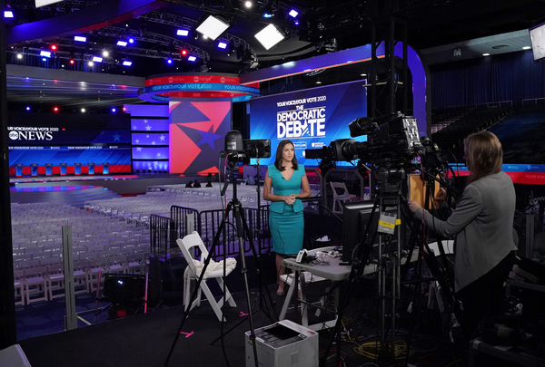 Photo Flash: See Photos from Tonight's Democratic Debate on ABC 