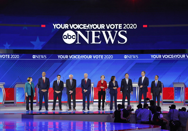 Photo Flash: See Photos from Tonight's Democratic Debate on ABC Image