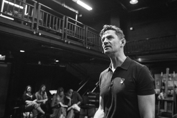 Photo Flash: In Rehearsal with Chicago Shakes' THE KING'S SPEECH Image