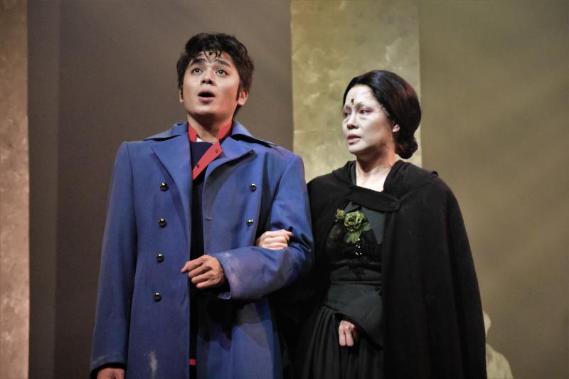 Photos: First Look at Stephen Sondheim's PASSION; Show Runs Now Thru 29 Sept. Image