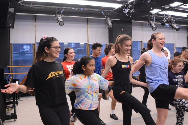 Photo Coverage: Better Entertainment Hosts Ballet Paraisopolis Image