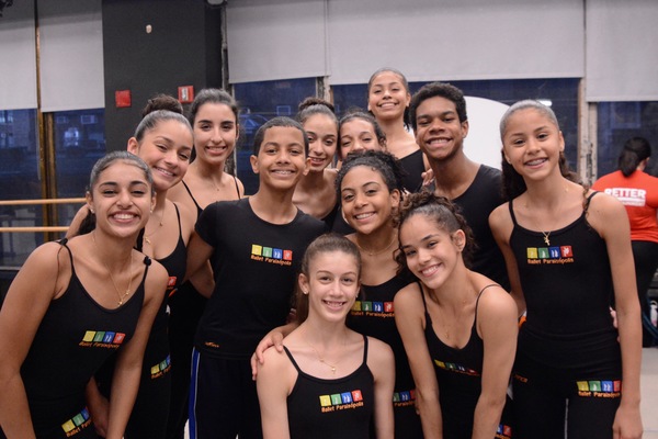 Photo Coverage: Better Entertainment Hosts Ballet Paraisopolis Image