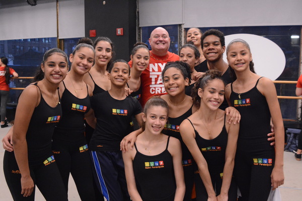 Photo Coverage: Better Entertainment Hosts Ballet Paraisopolis Image
