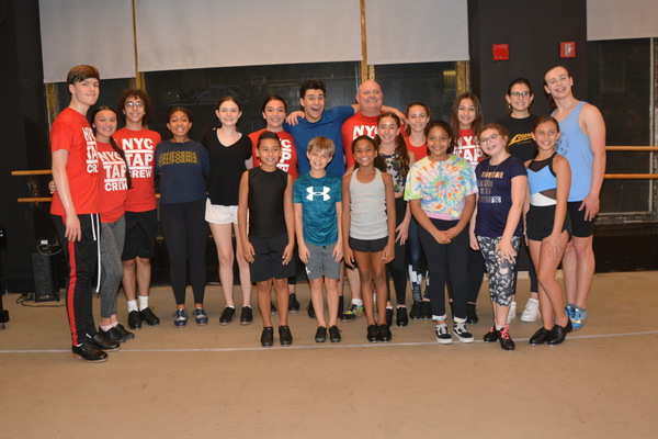 Photo Coverage: Better Entertainment Hosts Ballet Paraisopolis Image