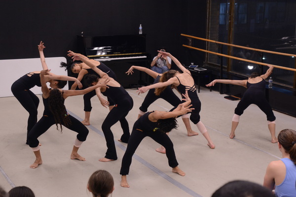 Photo Coverage: Better Entertainment Hosts Ballet Paraisopolis Image