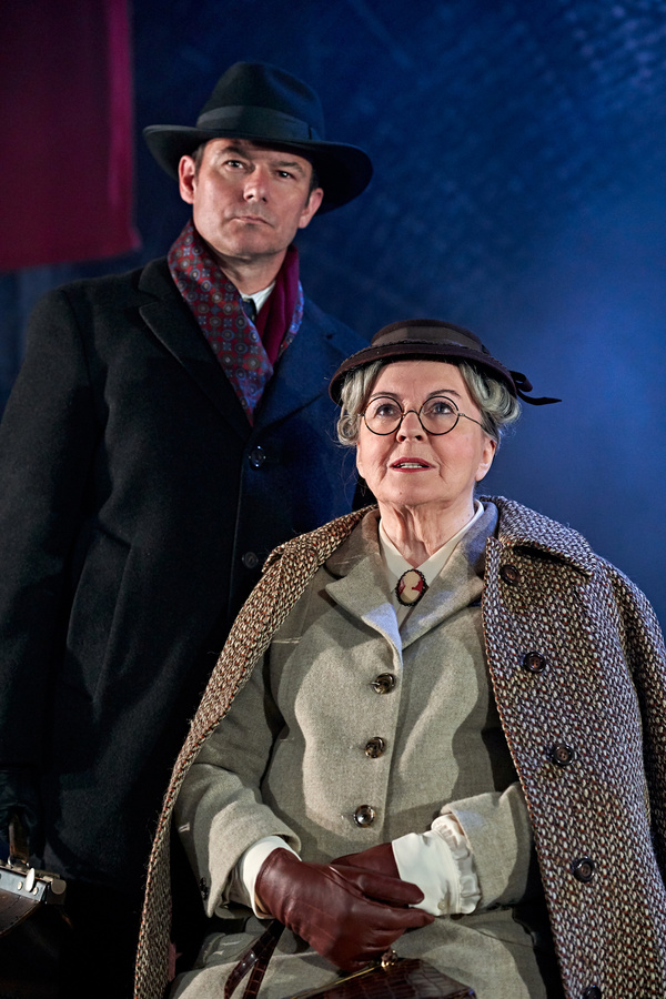 Photo Flash: First Look at THE LADY VANISHES at Darlington Hippodrome 