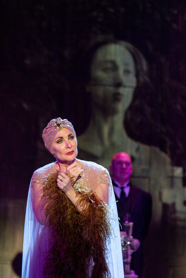 Photo Flash: First Look At Judy McLane In SUNSET BOULEVARD At The John W. Engeman Theater 