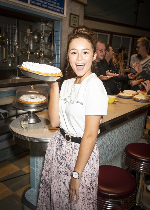 Photo Flash: WAITRESS Welcomes Its New Ogie, Joe Sugg! Image