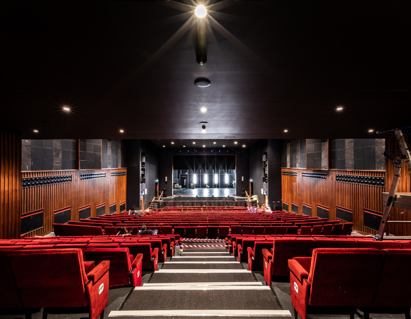 Photo Flash: Dame Judi Dench Reopens the Ashcroft Playhouse Image