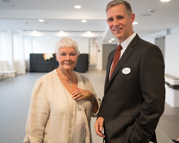 Dame Judi Dench and Chris Symons Photo