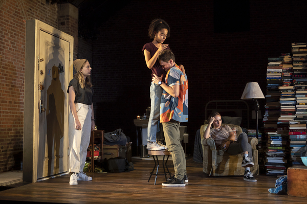 Photo Flash: First Look at Atlantic Theater Co's SUNDAY Image