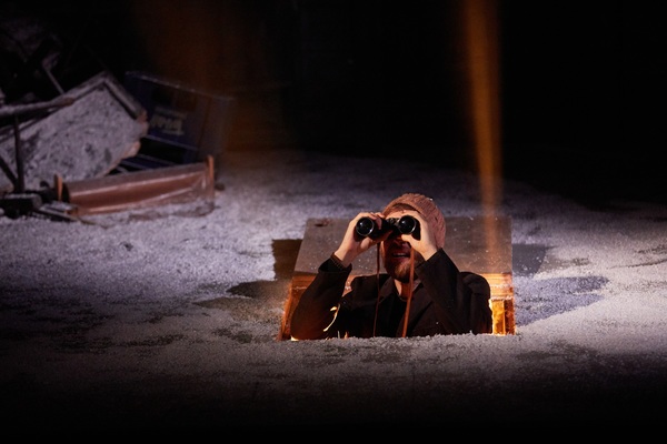 Photo Flash: National Theatre Wales And Royal Court Theatre Present ON BEAR RIDGE Image