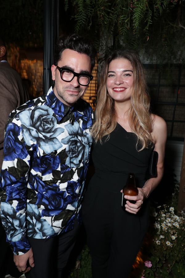 Dan Levy and Annie Murphy  Photo