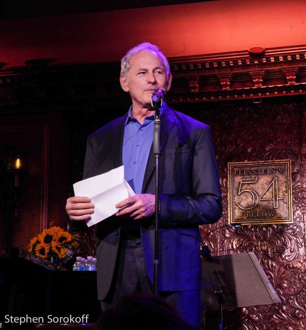 Victor Garber Photo