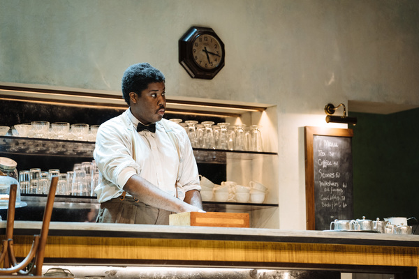 Photo Flash: First Look at the National Theatre's MASTER HAROLD Image