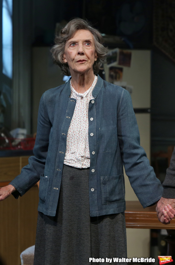 Photo Coverage: Jonathan Pryce, Eileen Atkins, and the Cast of THE HEIGHT OF THE STORM Take Their Opening Night Bows Image