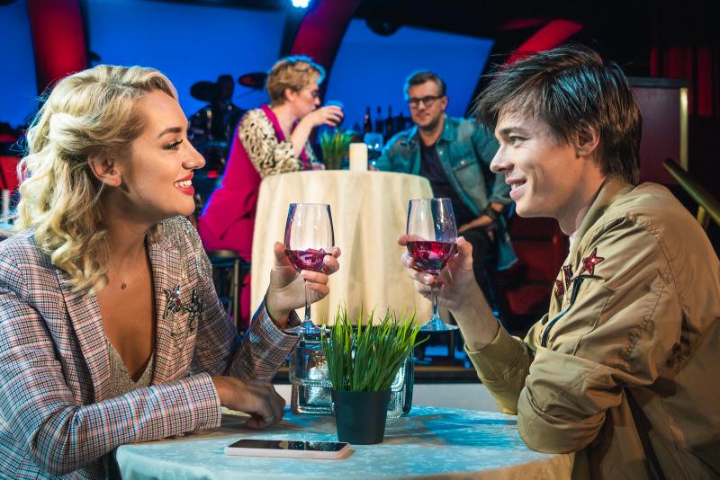 Review: FIRST DATE at MDM Theater Image