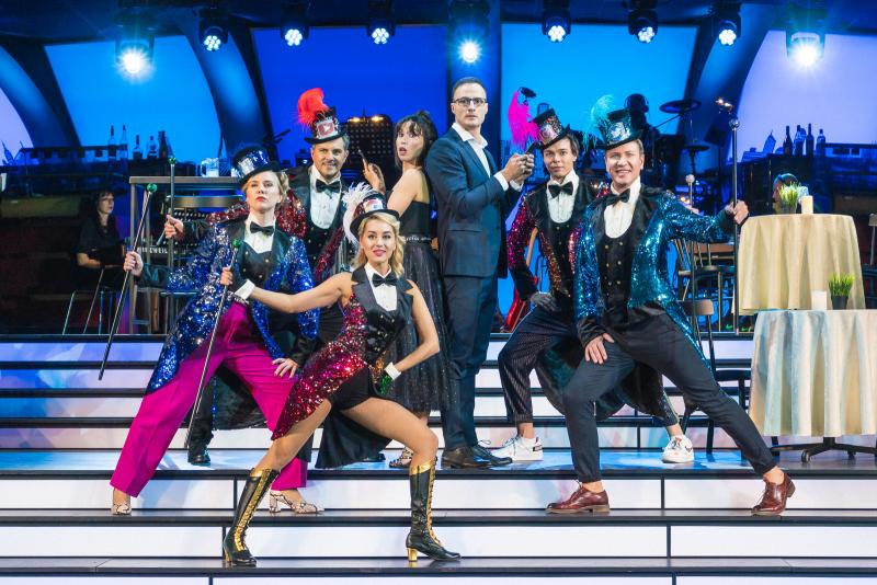 Review: FIRST DATE at MDM Theater Image
