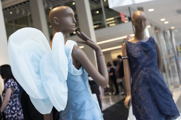 Photo Flash: Sierra Boggess, Gavin Creel & More Check Out Disney-Inspired Designs at FIT Image