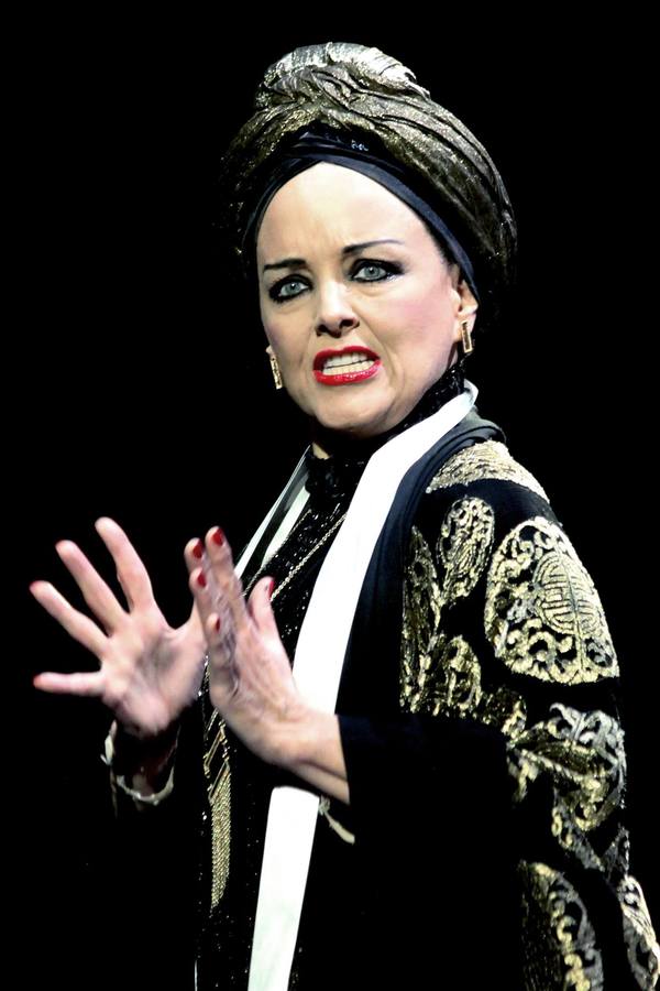 Alice Ripley as Norma Desmond in SUNSET BOULEVARD Photo
