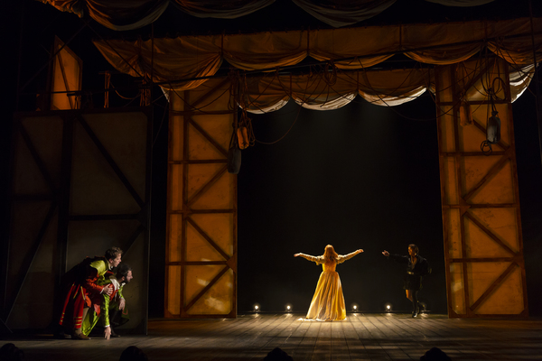 Photo Flash: Huntington Theatre Company Presents ROSENCRANTZ & GUILDENSTERN ARE DEAD Image