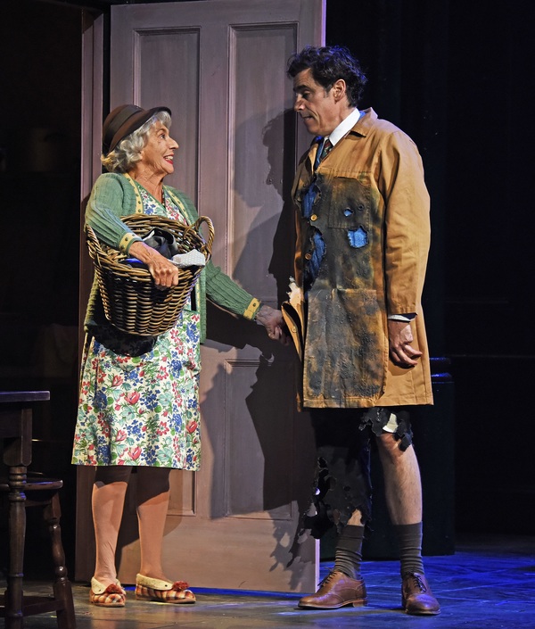 Sue Johnston and Stephen Mangan Photo