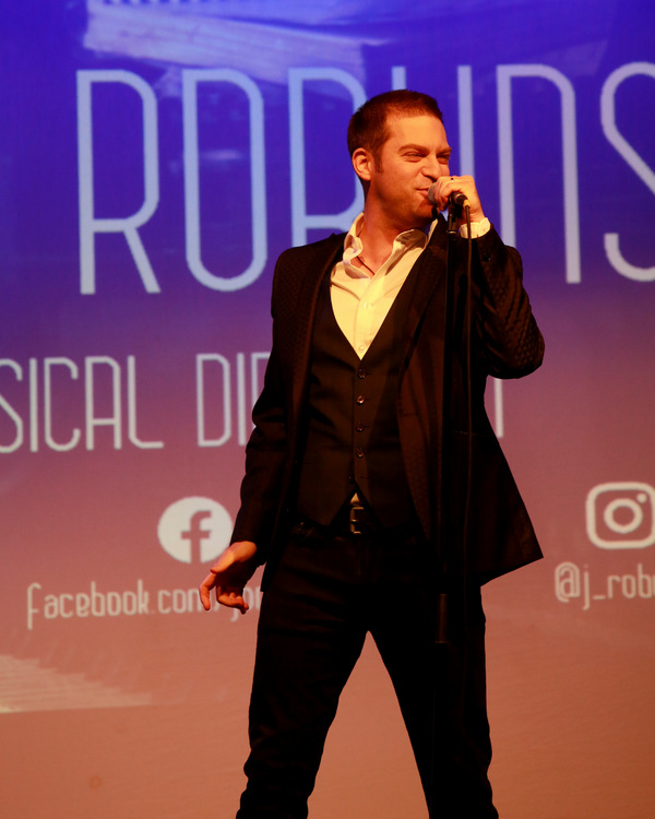 Photo Flash: Jon Robyns, Alice Fearn and Kevin Clifton Perform at Leicester Square Theatre Image