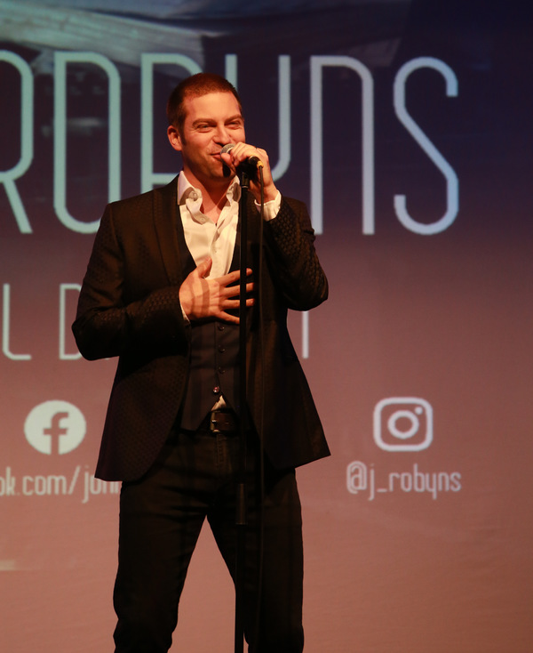 Photo Flash: Jon Robyns, Alice Fearn and Kevin Clifton Perform at Leicester Square Theatre Image