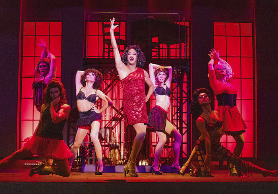 Review: KINKY BOOTS at Diamond Head Theatre Image