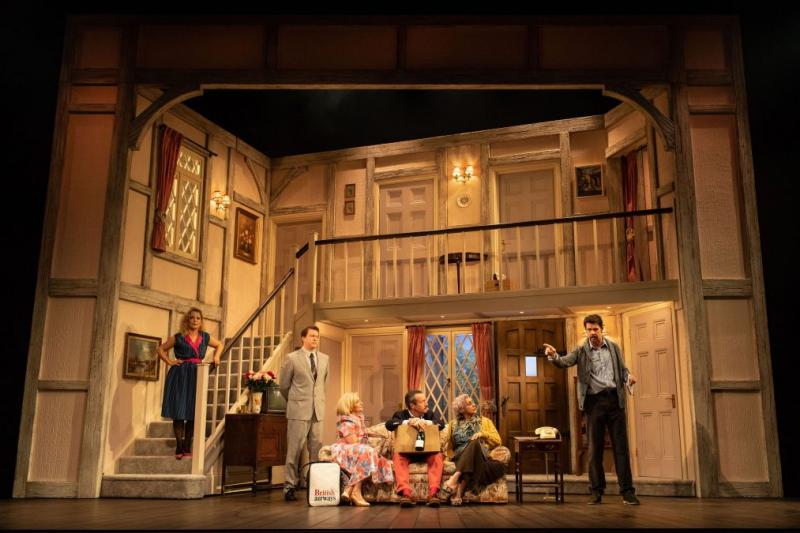 Interview: Lloyd Owen Talks NOISES OFF at the Garrick Theatre Image