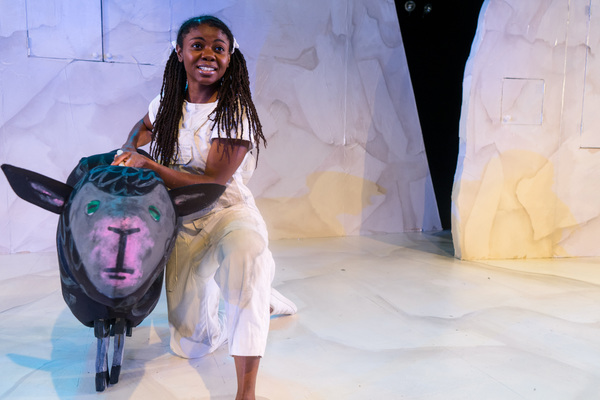 Photo Flash: Chicago Children's Theatre Presents THE VERY HUNGRY CATERPILLAR Image