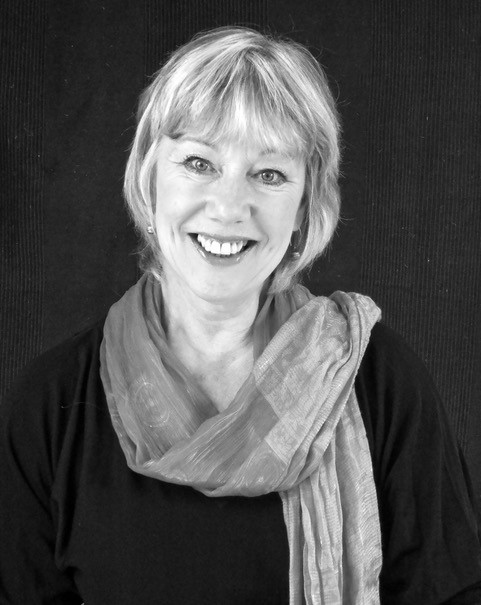 Guest Blog: Tricia Kelly On GASLIGHT at Watford Palace Theatre Image