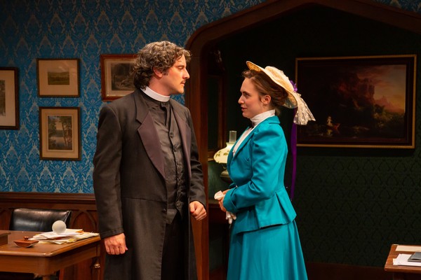 Review: CANDIDA at Washington Stage Guild Image