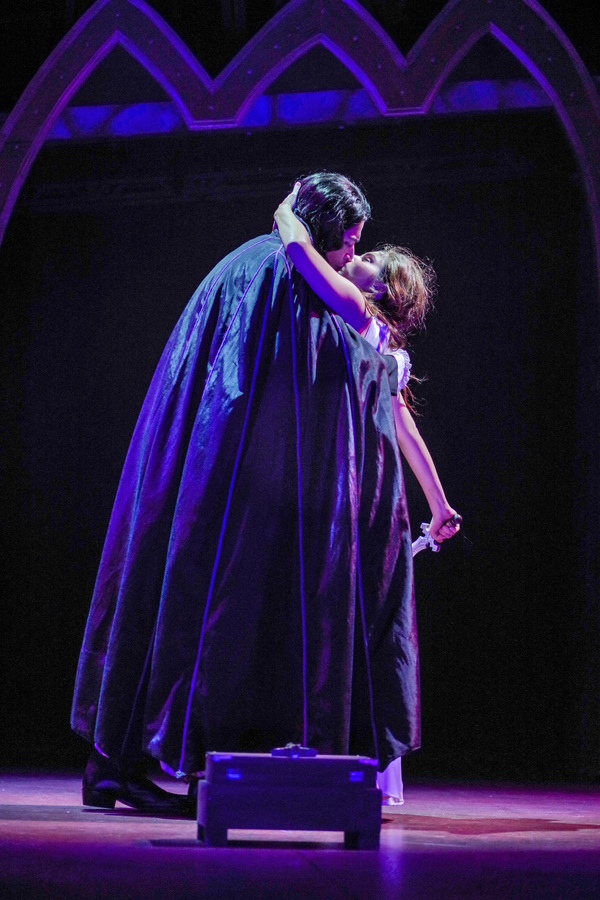 Photo Flash: First Look at DRACULA at ZACH Theatre Image