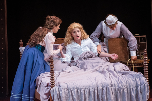 Photo Flash: First Look at DRACULA at ZACH Theatre Image